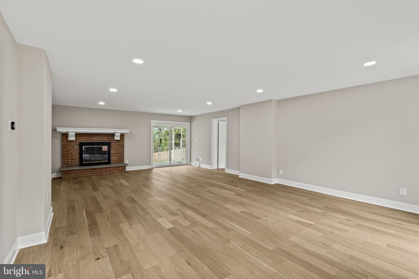 1215 Club House Road photo 21