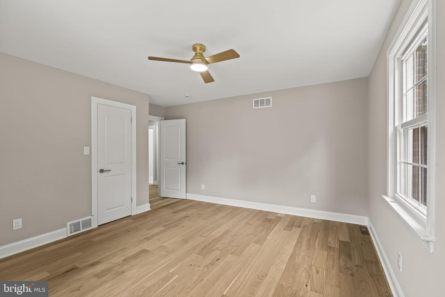 1215 Club House Road photo 35