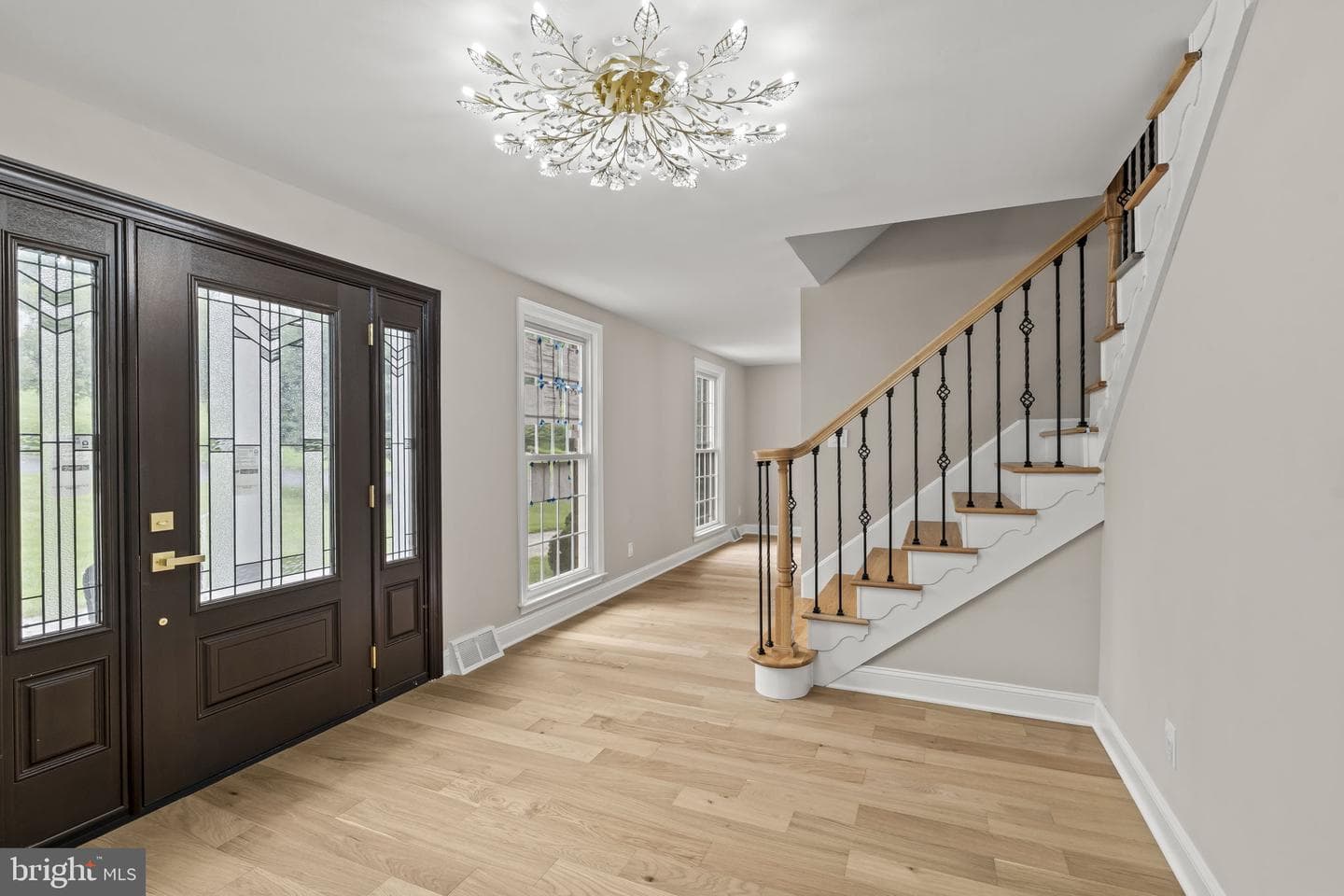1215 Club House Road photo 9