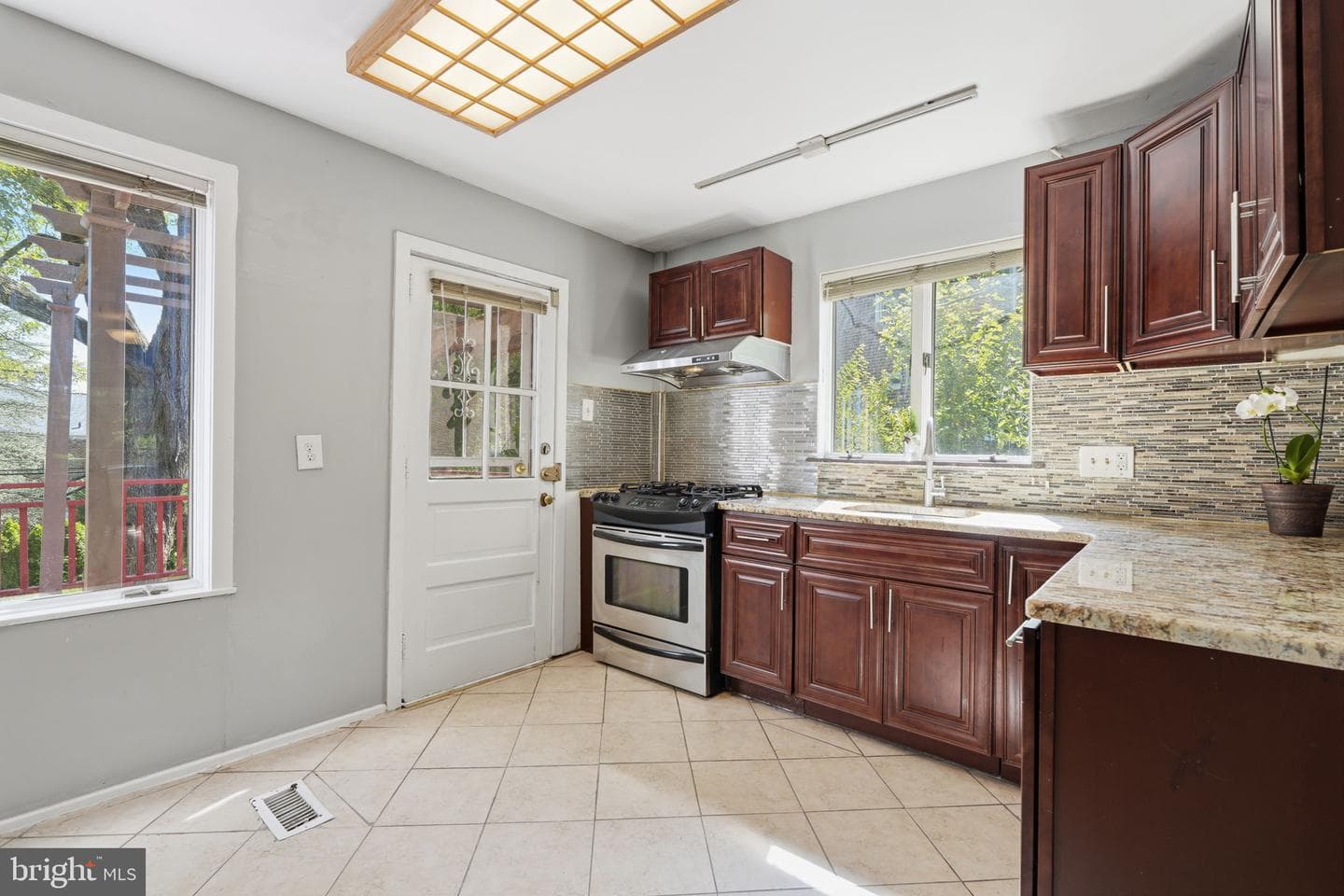 1102 Orleans Road photo 11