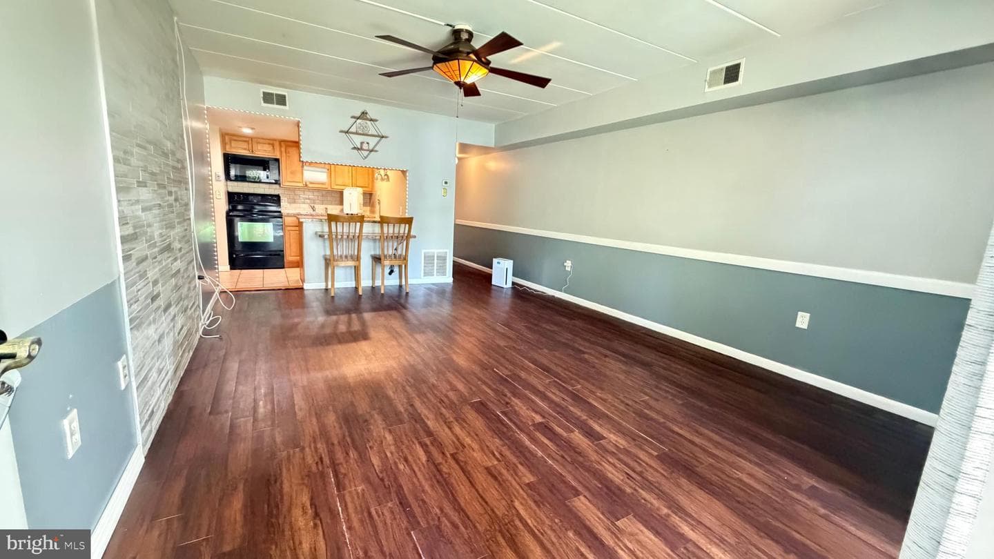 233 Township Line Road #5b photo 3