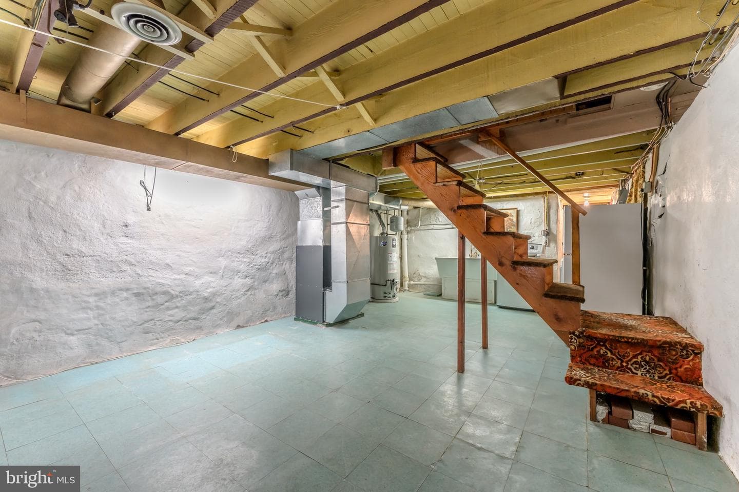1242 Ferry Street photo 28