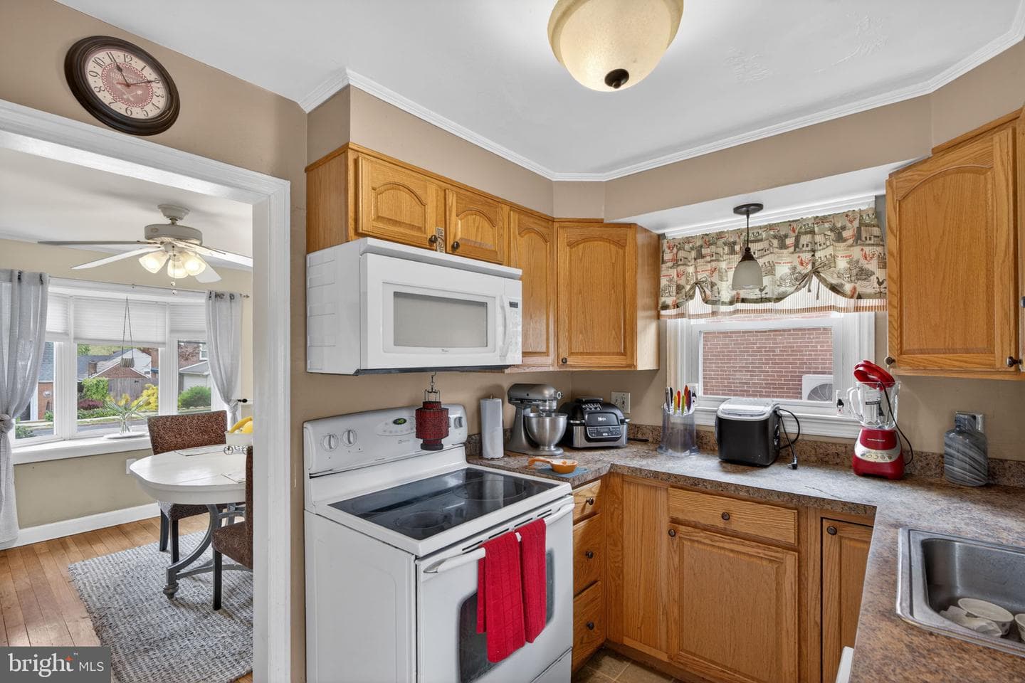 1716 Carlisle Street photo 18