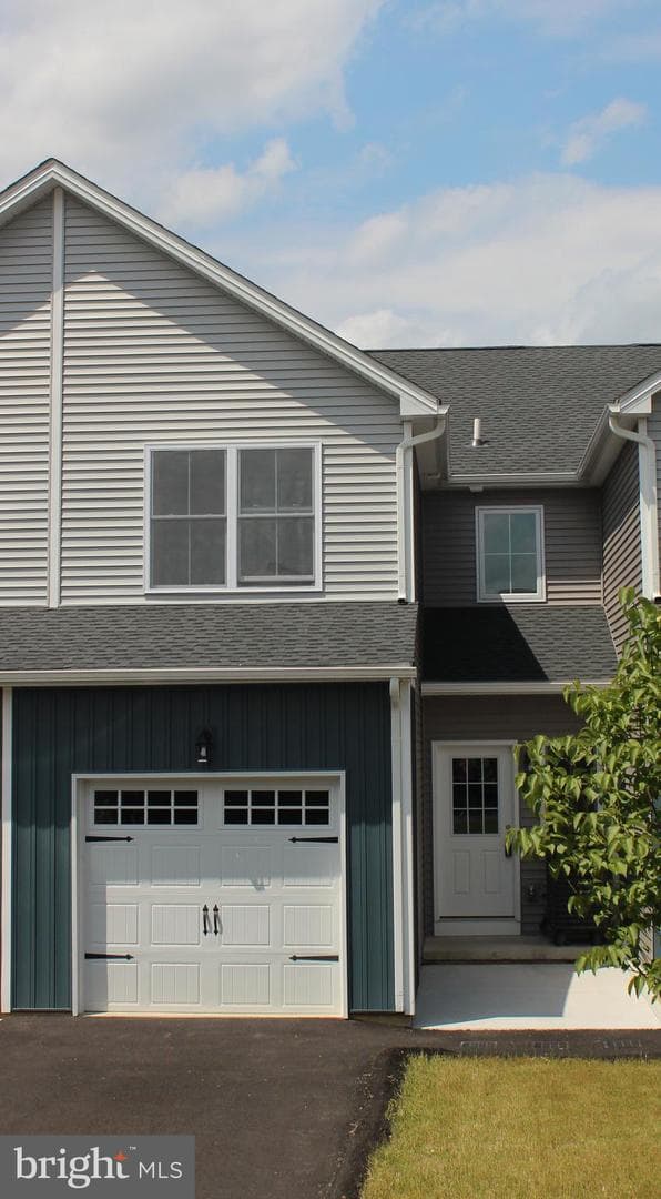 86 Hess Avenue photo 2