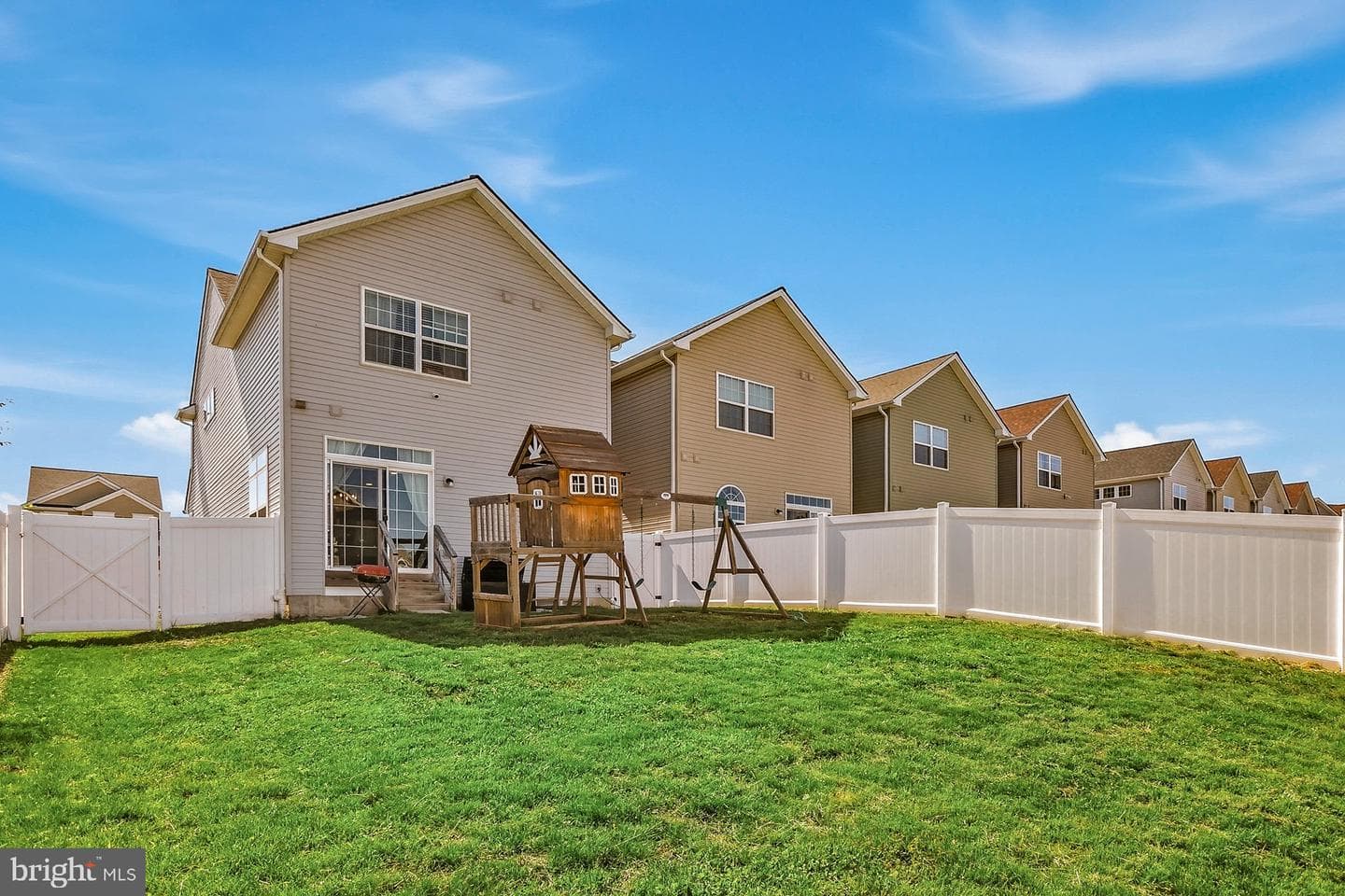 3155 W Huntington Lane photo 18