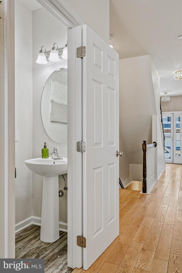 3155 W Huntington Lane photo 7
