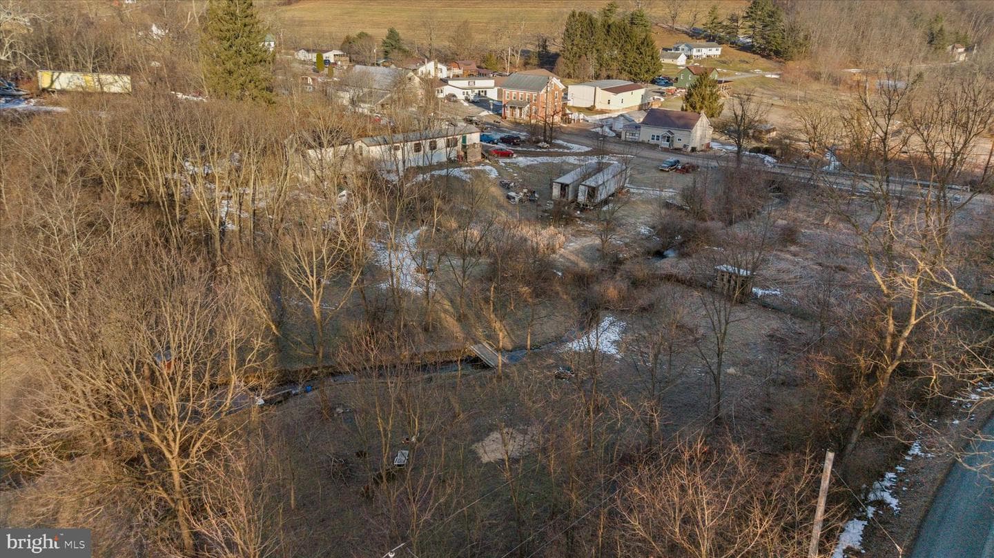1666 Urban Road photo 12