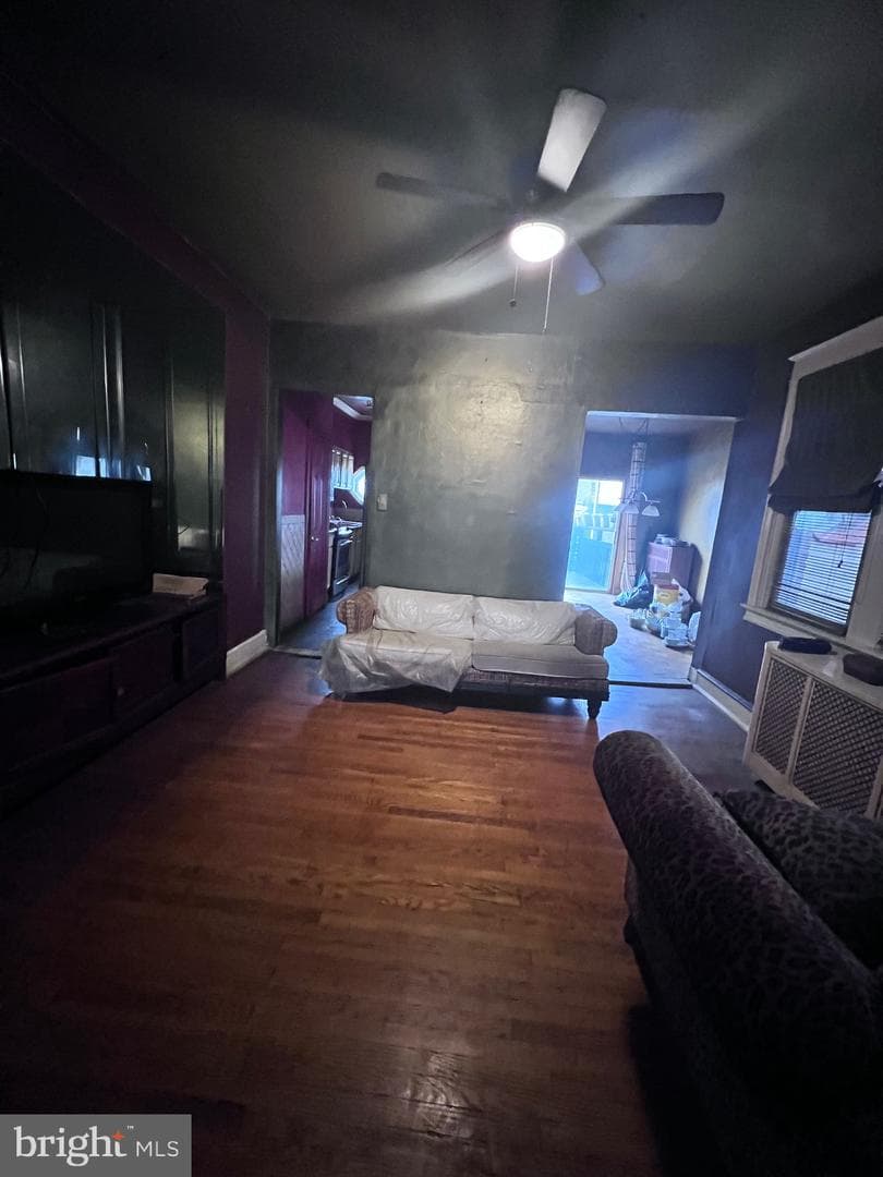 5221 W Berks Street photo 9