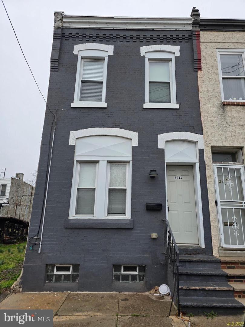 3244 N 20th Street