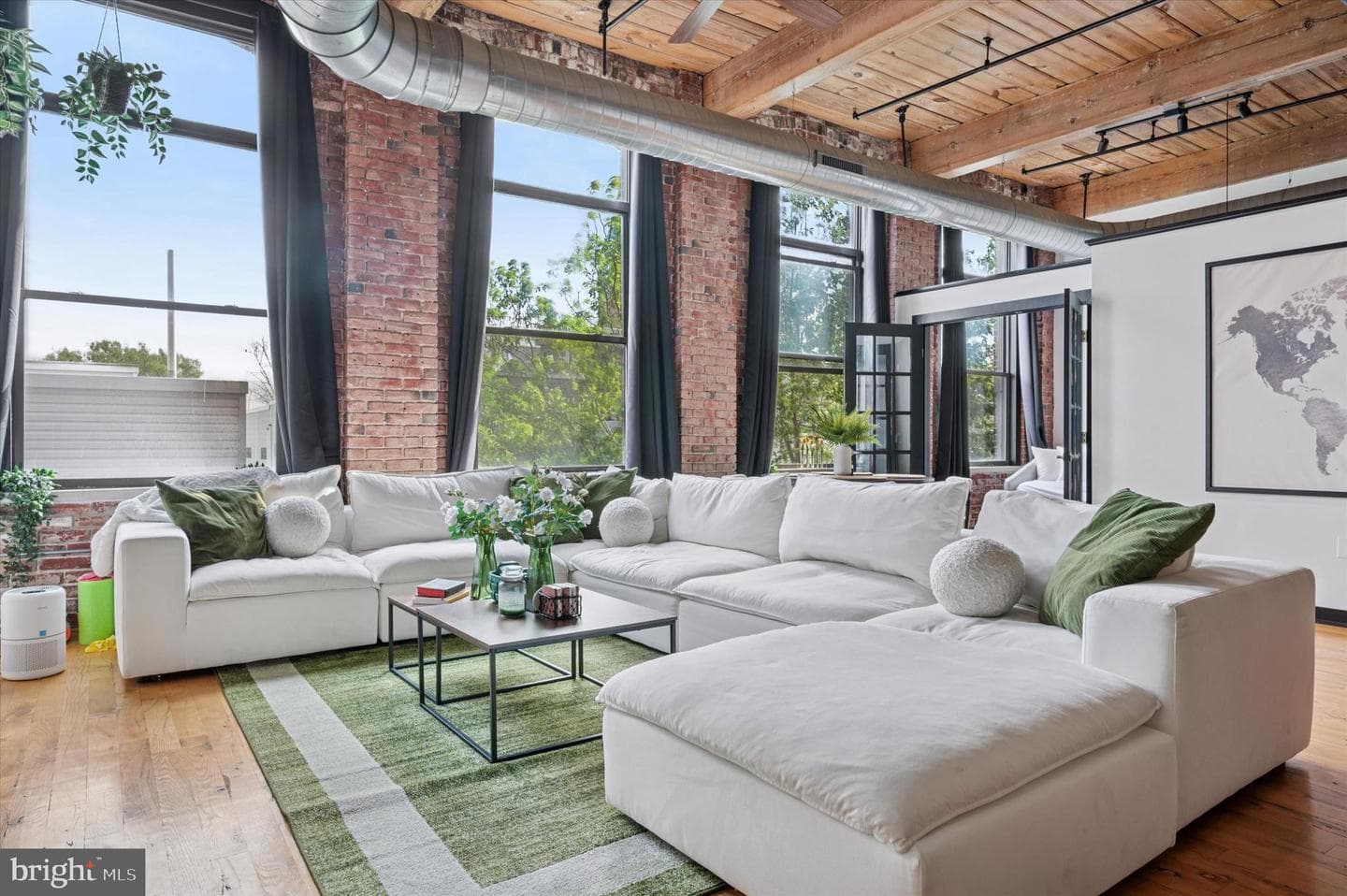 1524 N Hancock Street #402