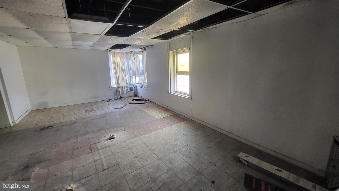 3224 W York Street photo 17