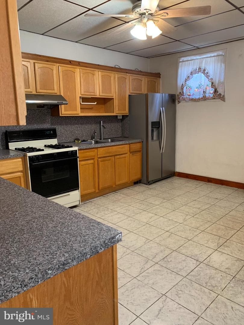 2123 S 68th Street photo 10