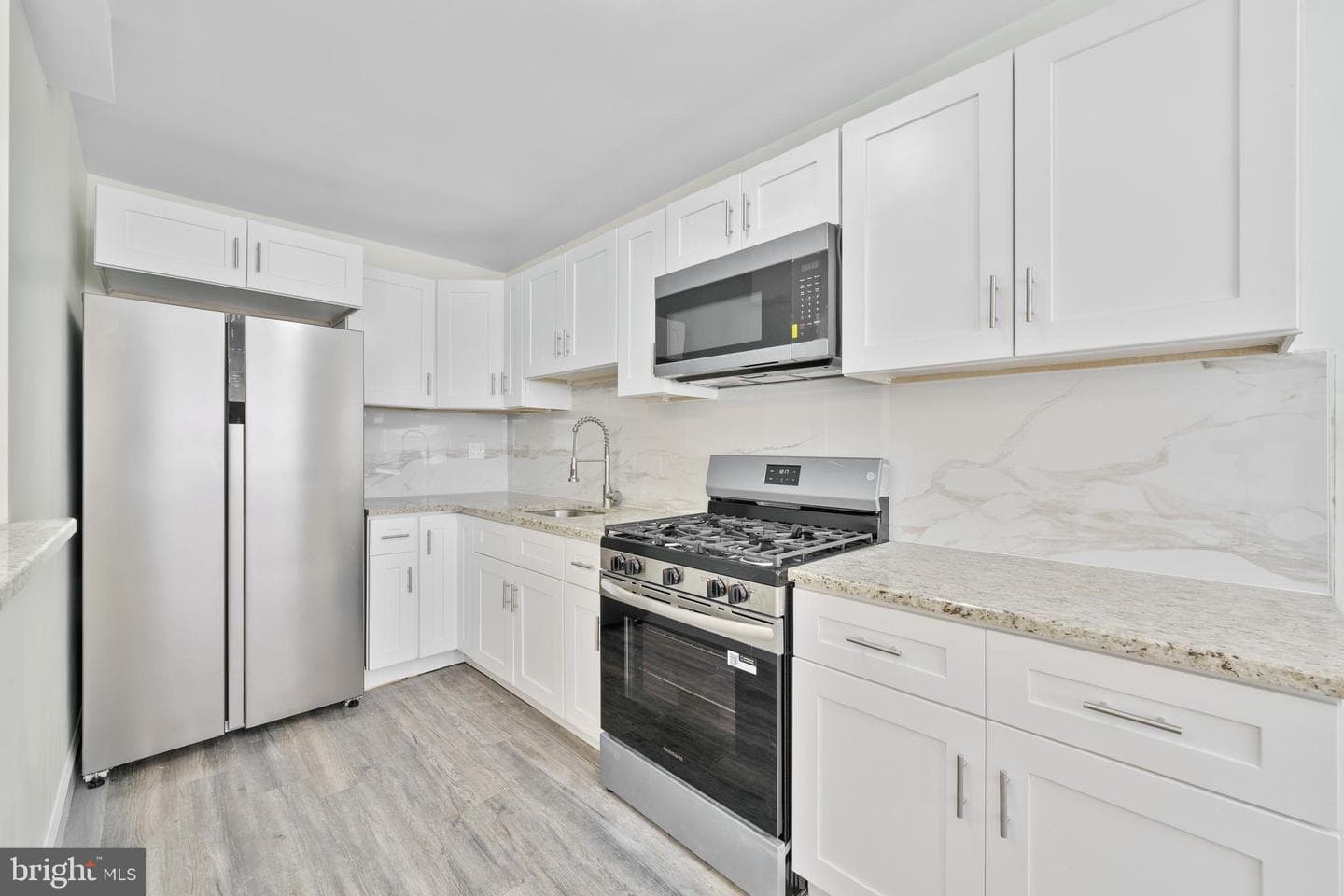 2712 Knorr Street photo 11