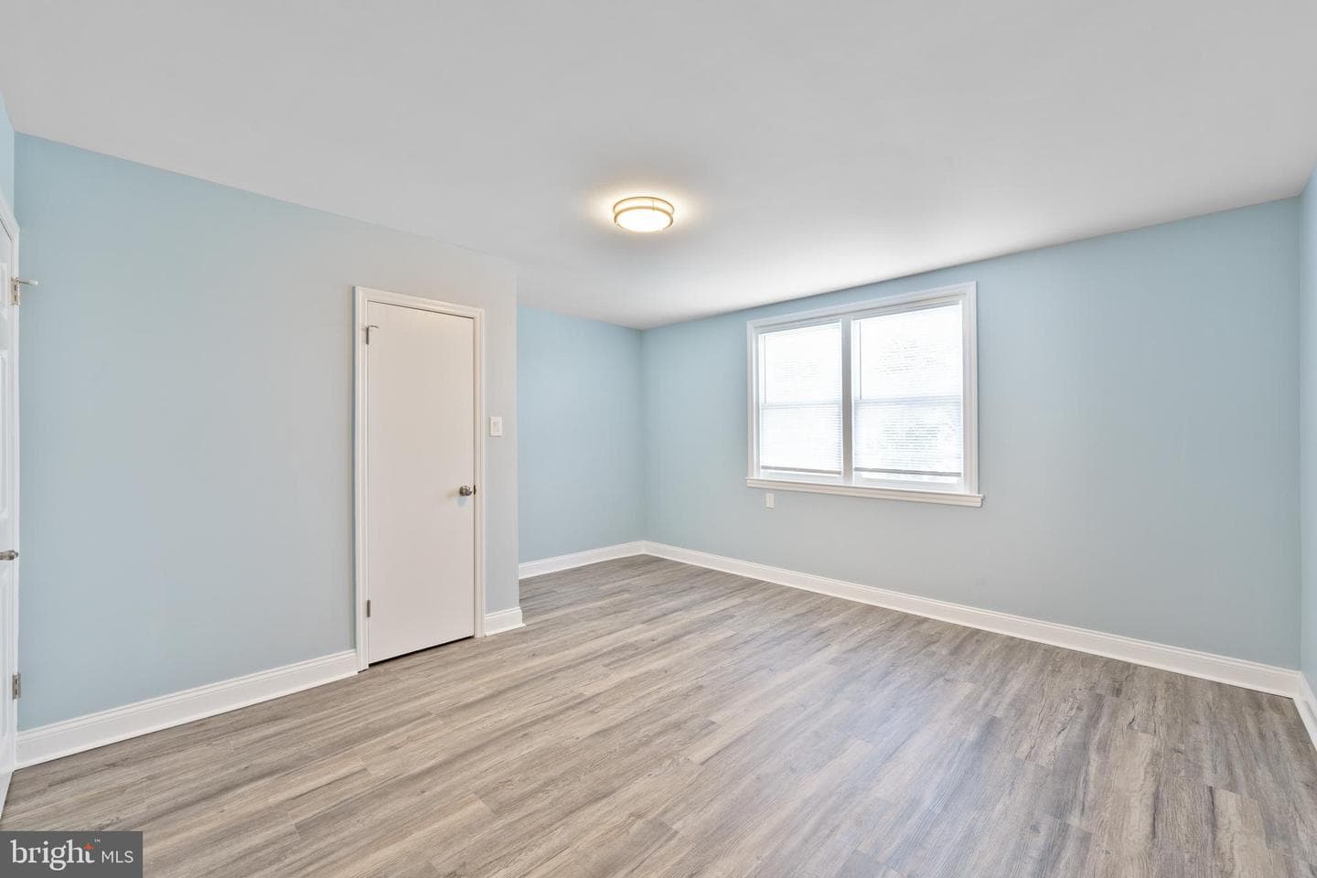 2712 Knorr Street photo 19