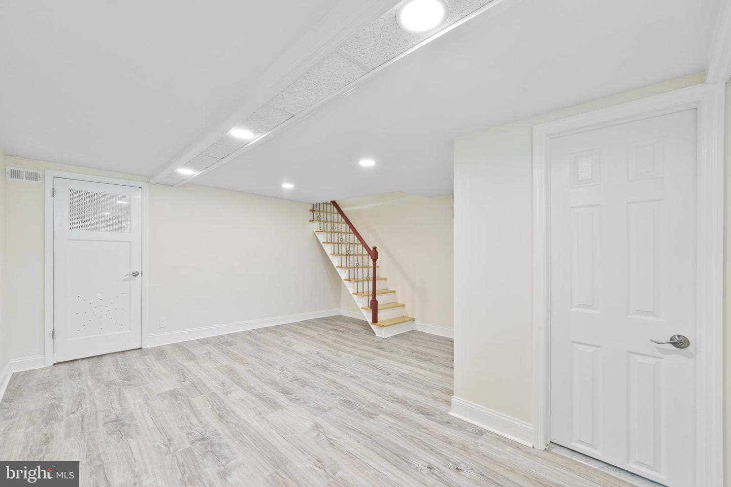 2712 Knorr Street photo 26
