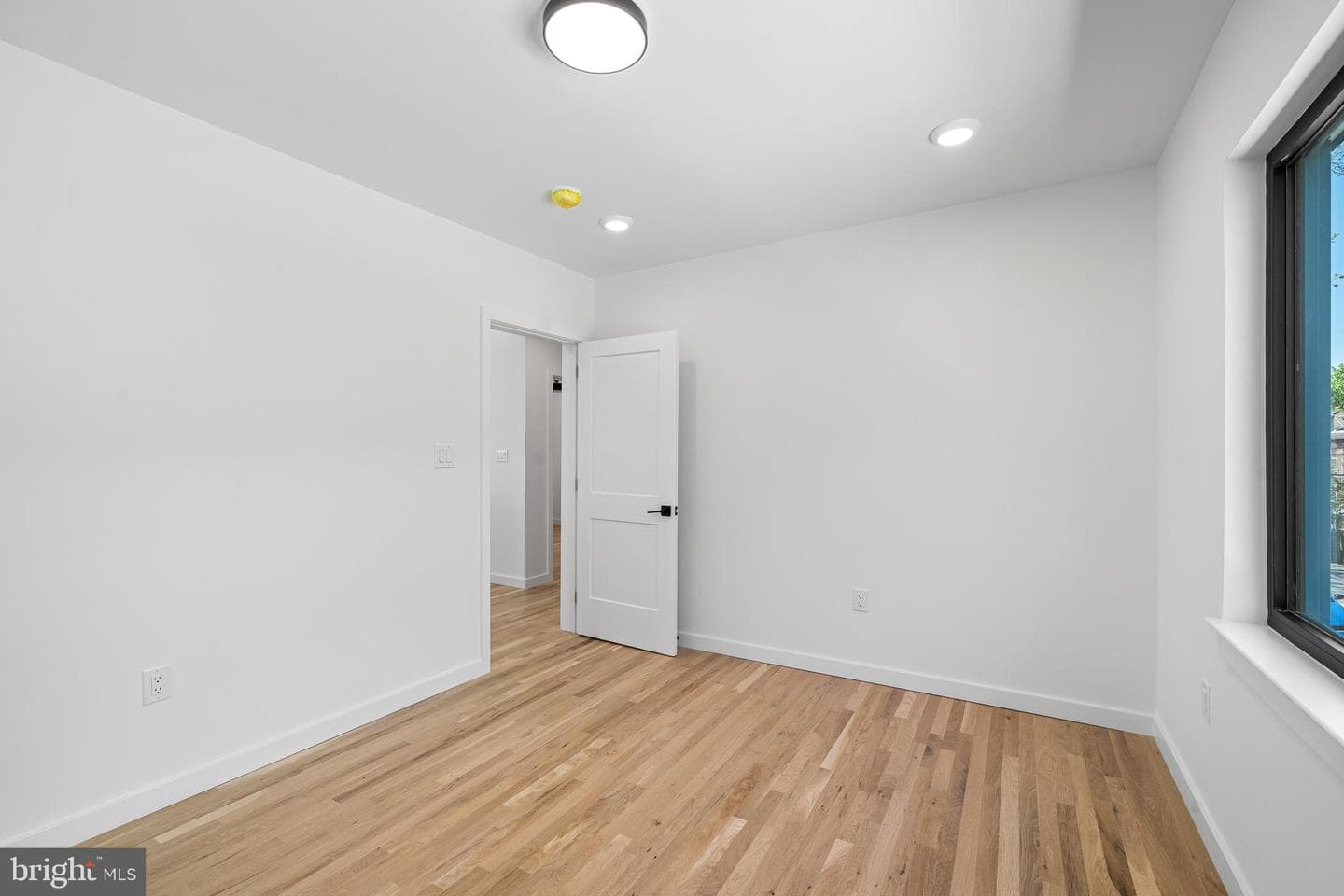 139 W Mount Pleasant Avenue photo 42