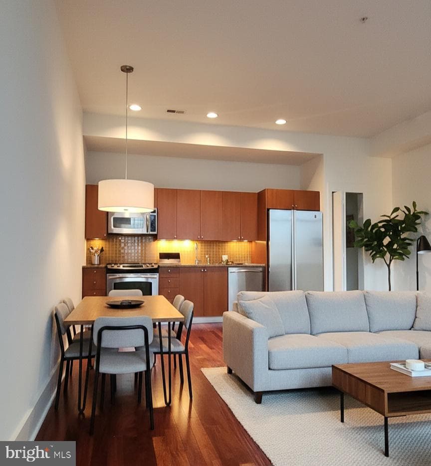 1101 Locust Street #8k photo 3