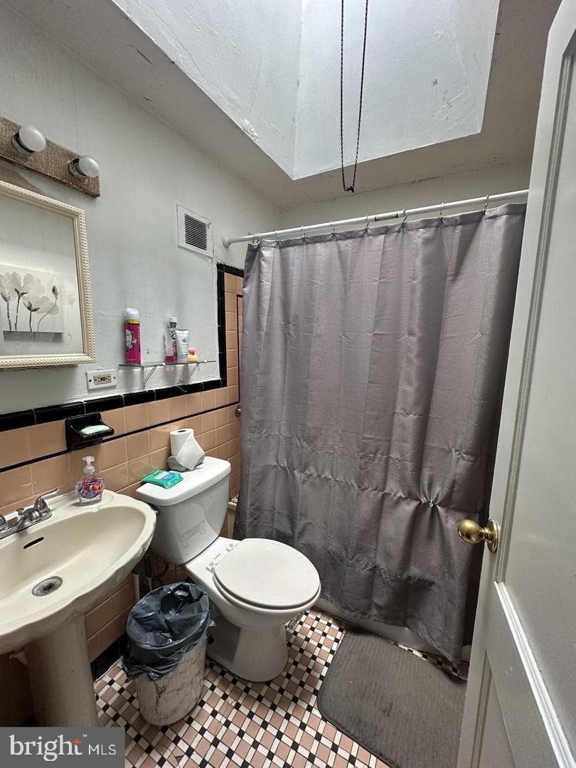 7249 Rupert Street photo 12