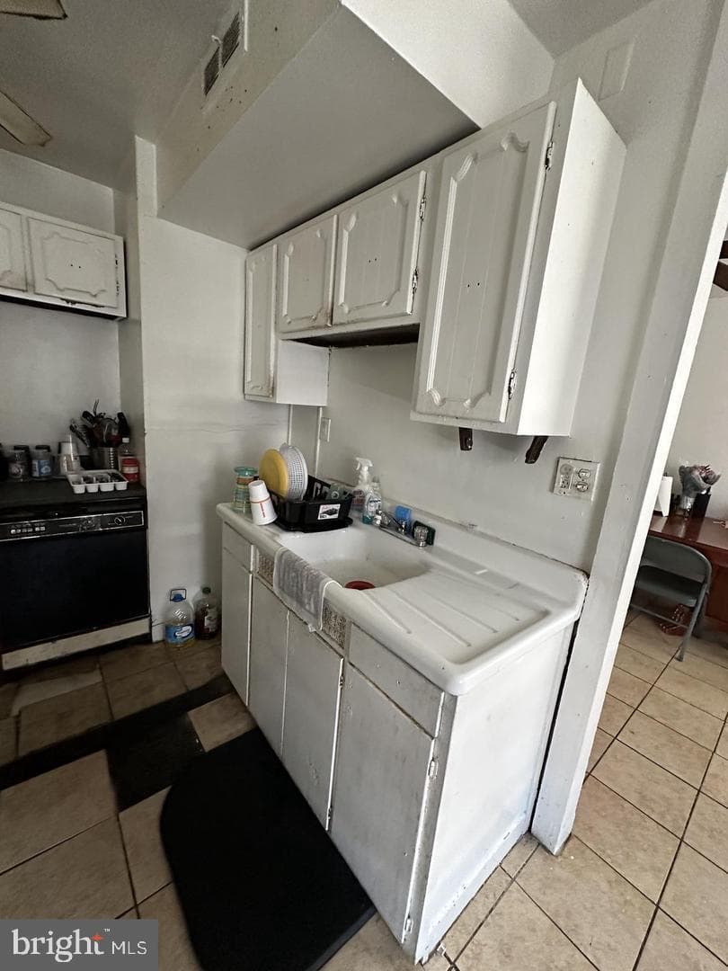 7249 Rupert Street photo 6