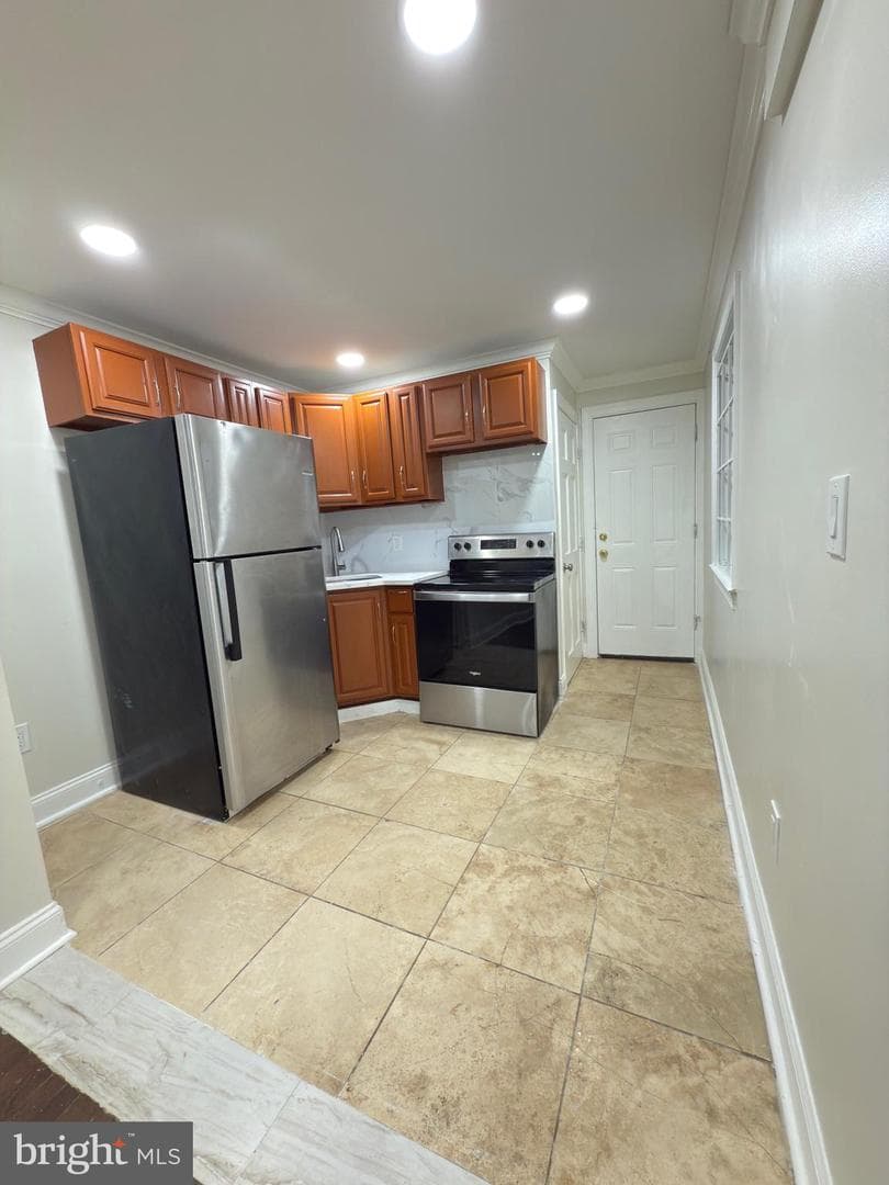 2248 N Bancroft Street photo 3