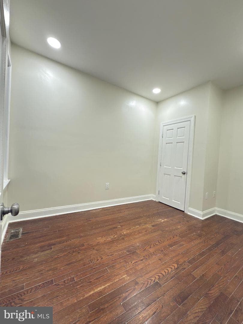 2248 N Bancroft Street photo 8