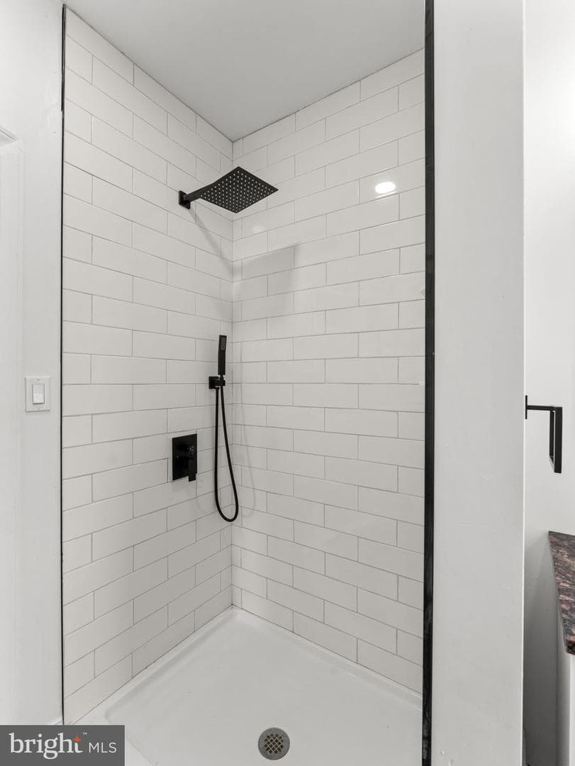3413 N 10th Street photo 9