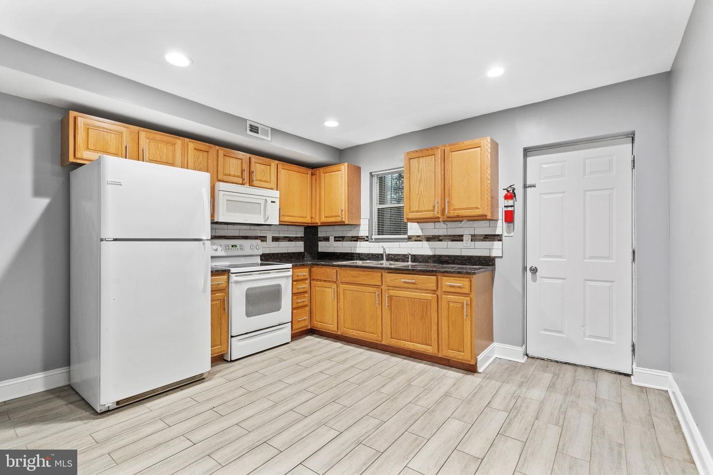 2954 N Reese Street photo 8