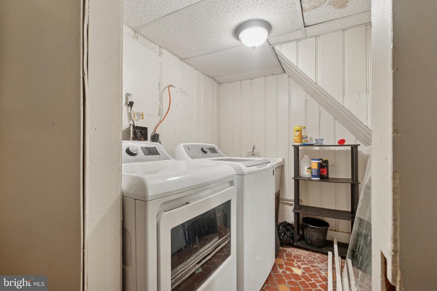 1112 Kenwyn Street photo 17