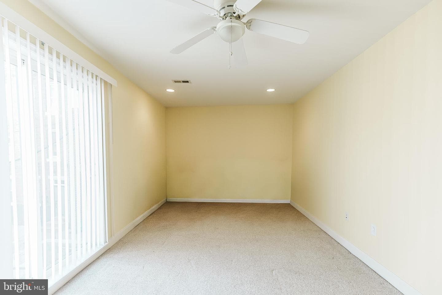 207 Moore Street photo 11