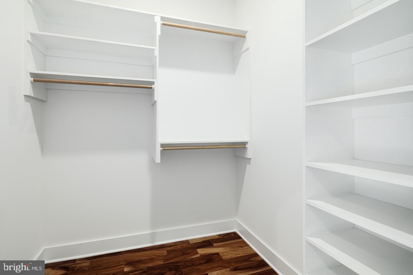 1124 N American St # 1 photo 11