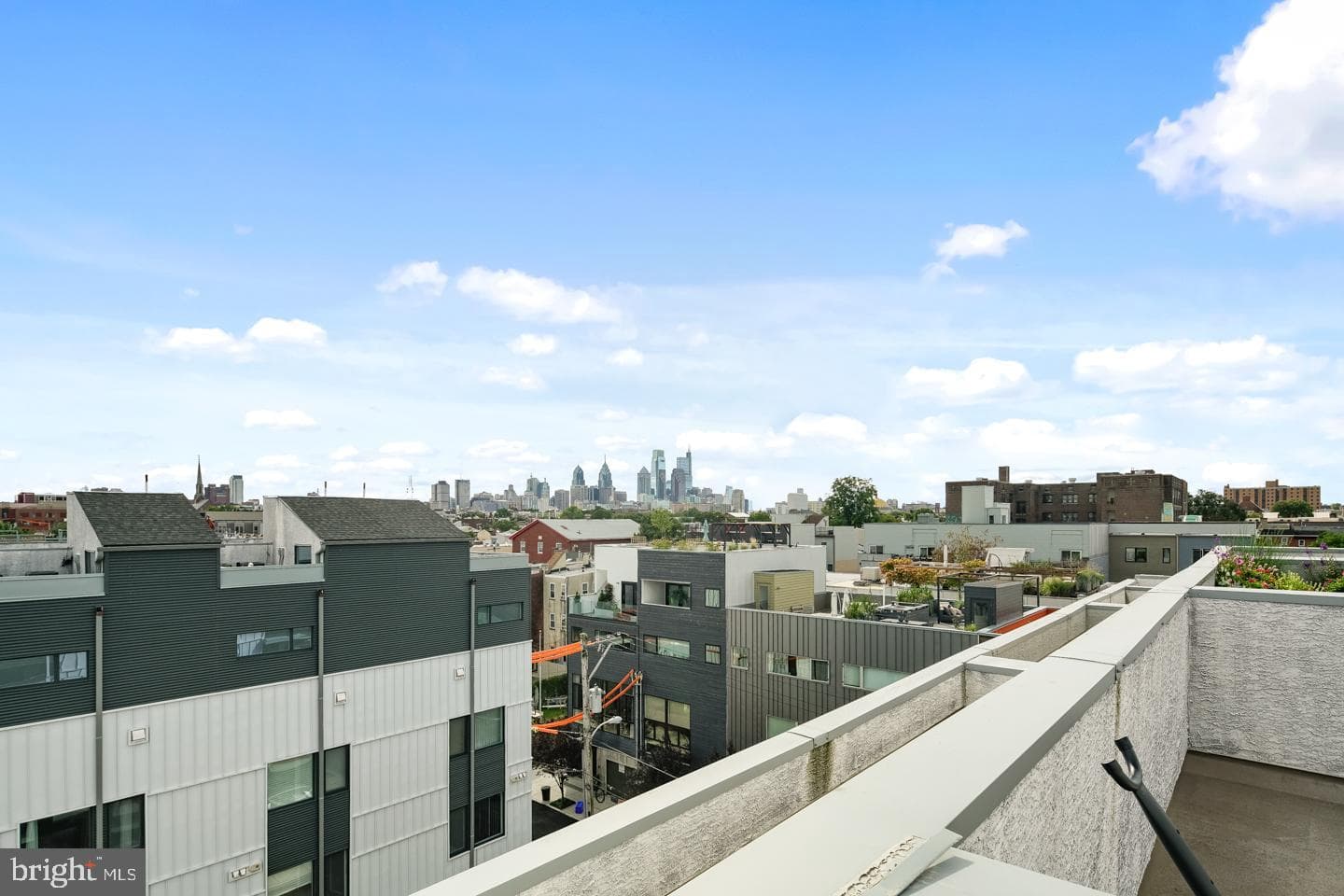 1124 N American St # 1 photo 14