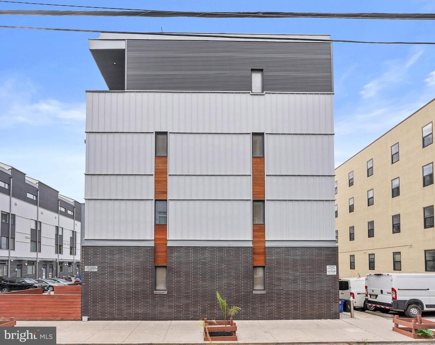 1124 N American St # 1 photo 28