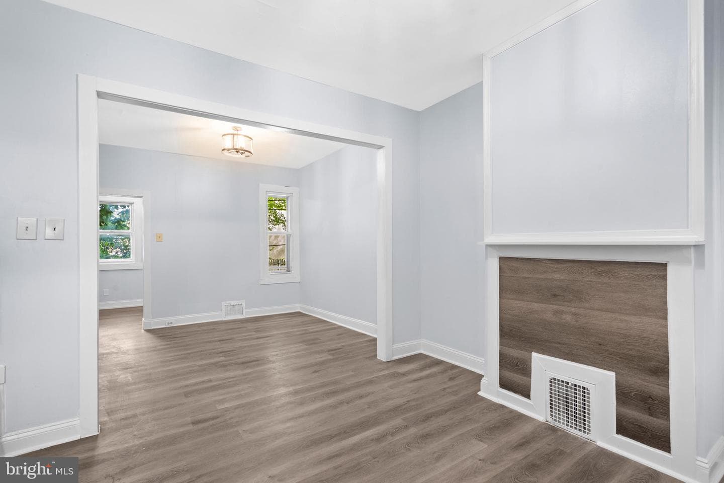5919 N Norwood Street photo 6