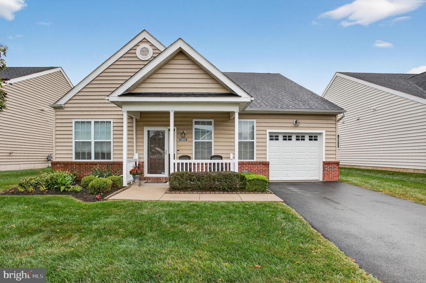 2680 Iris Lane