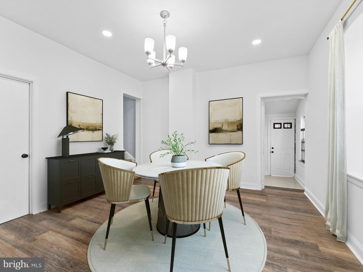 413 E High Street photo 14