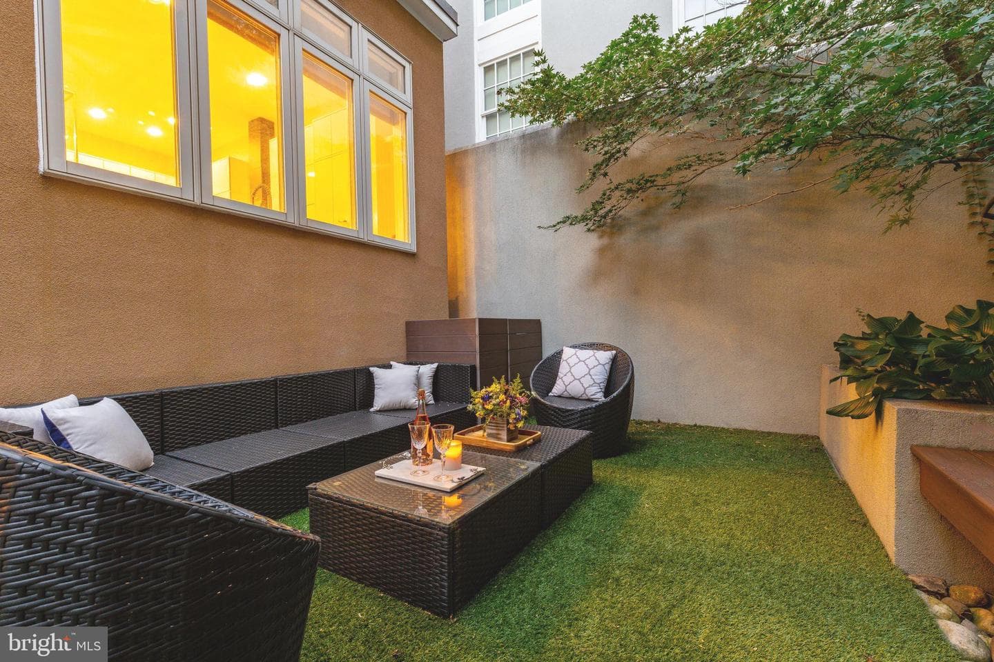 838 Lombard Street photo 32