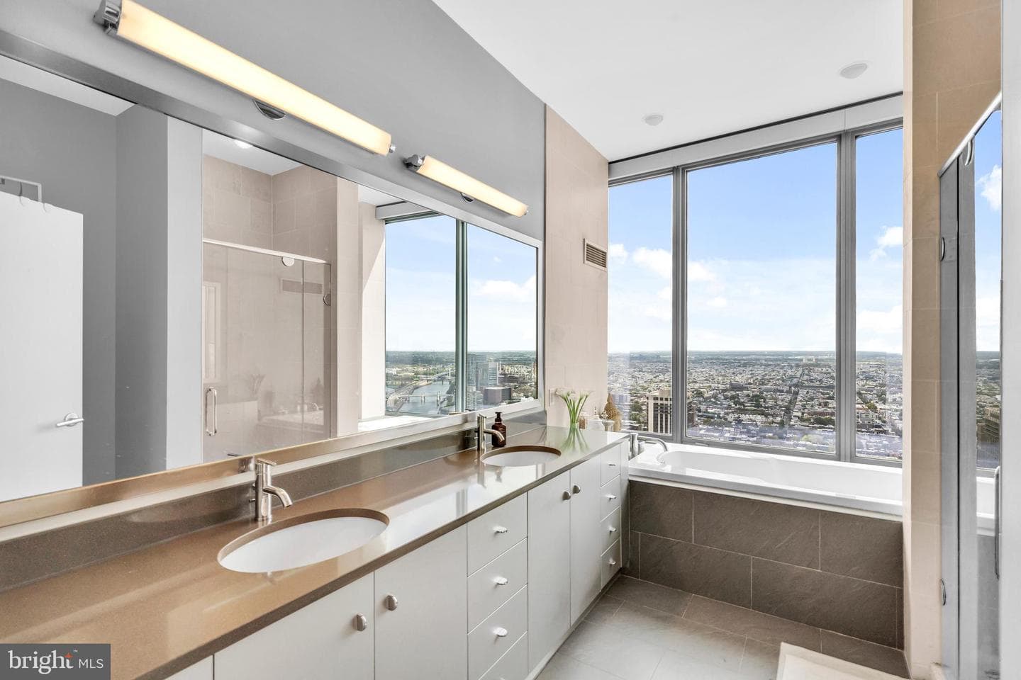 2101 Market Street #ph02 photo 38