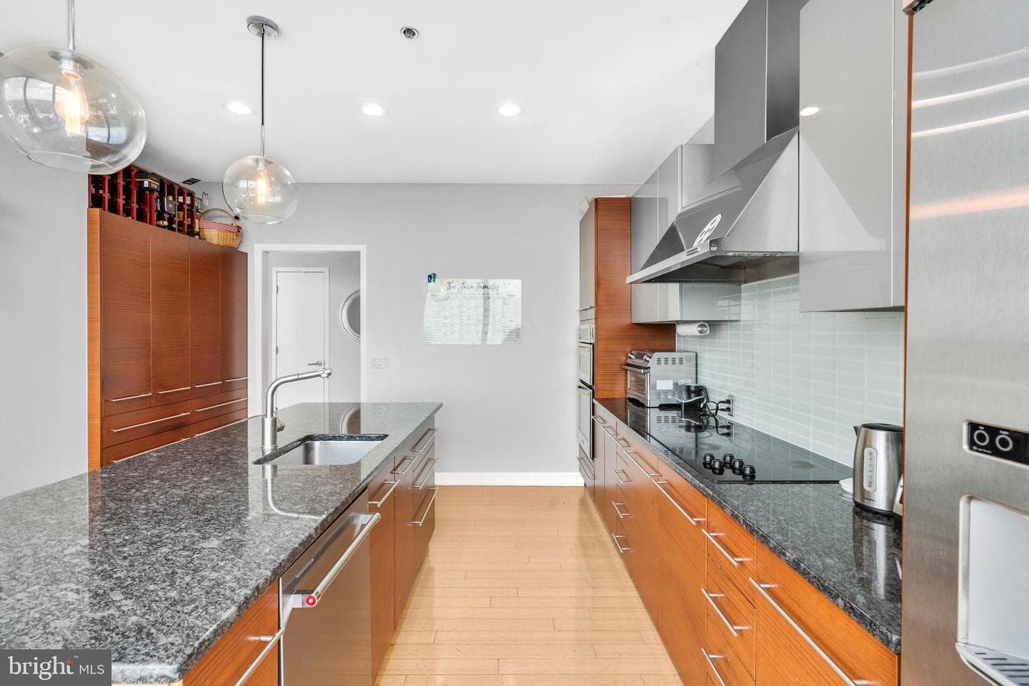 2101 Market Street #ph02 photo 9