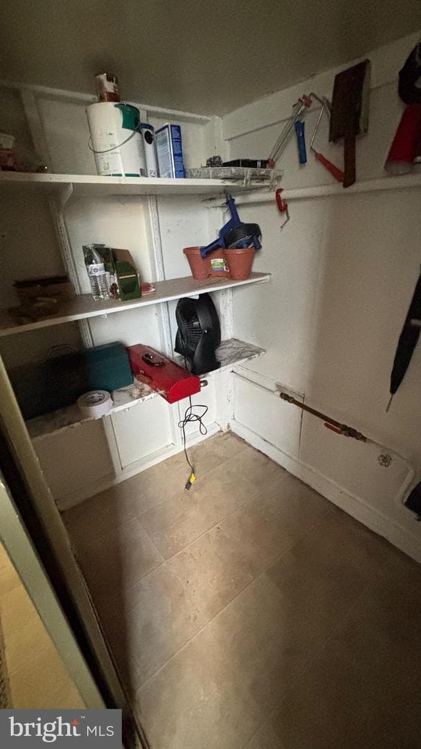 550 Arnold Street photo 36