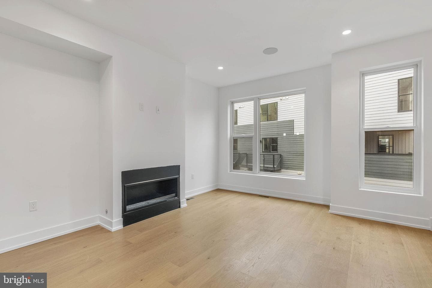 660 Fairmount Avenue photo 8