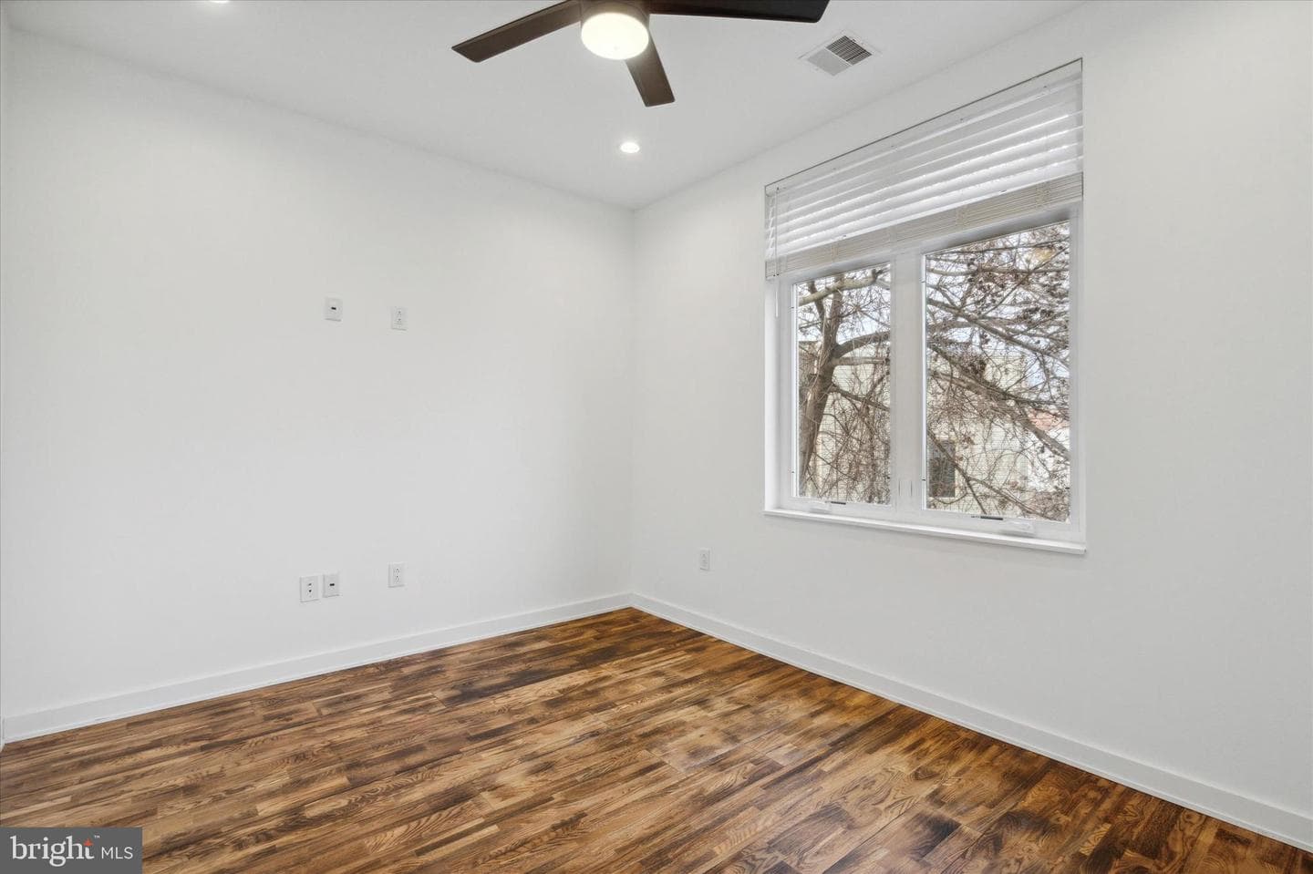 1825 Ginnodo Street #r2 photo 20