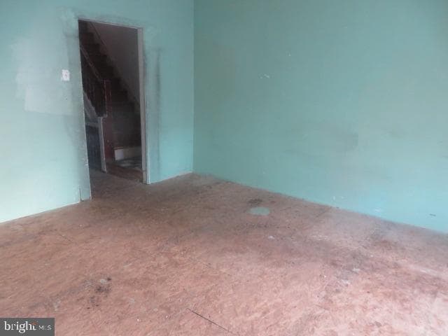 527 E Chelten Avenue photo 4