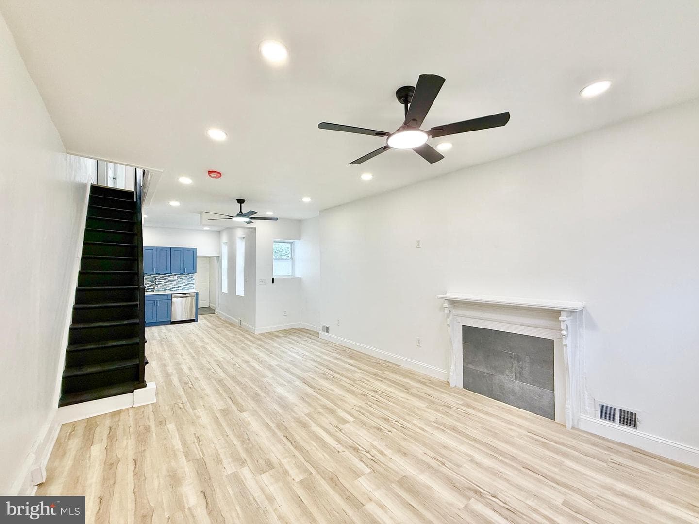 2621 N Colorado Street photo 2