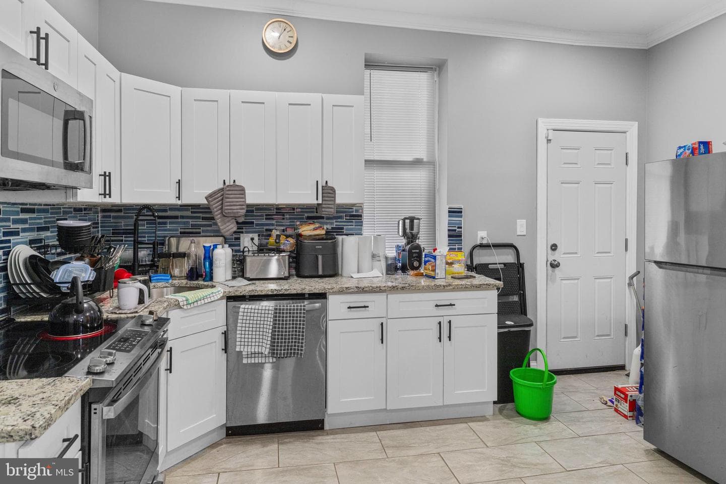 2401 N Hollywood Street photo 10