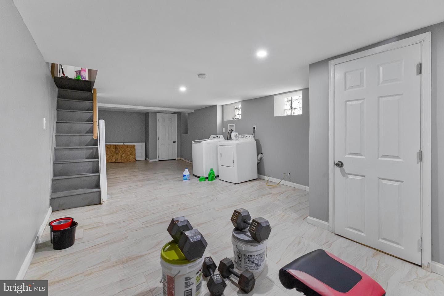 2401 N Hollywood Street photo 21