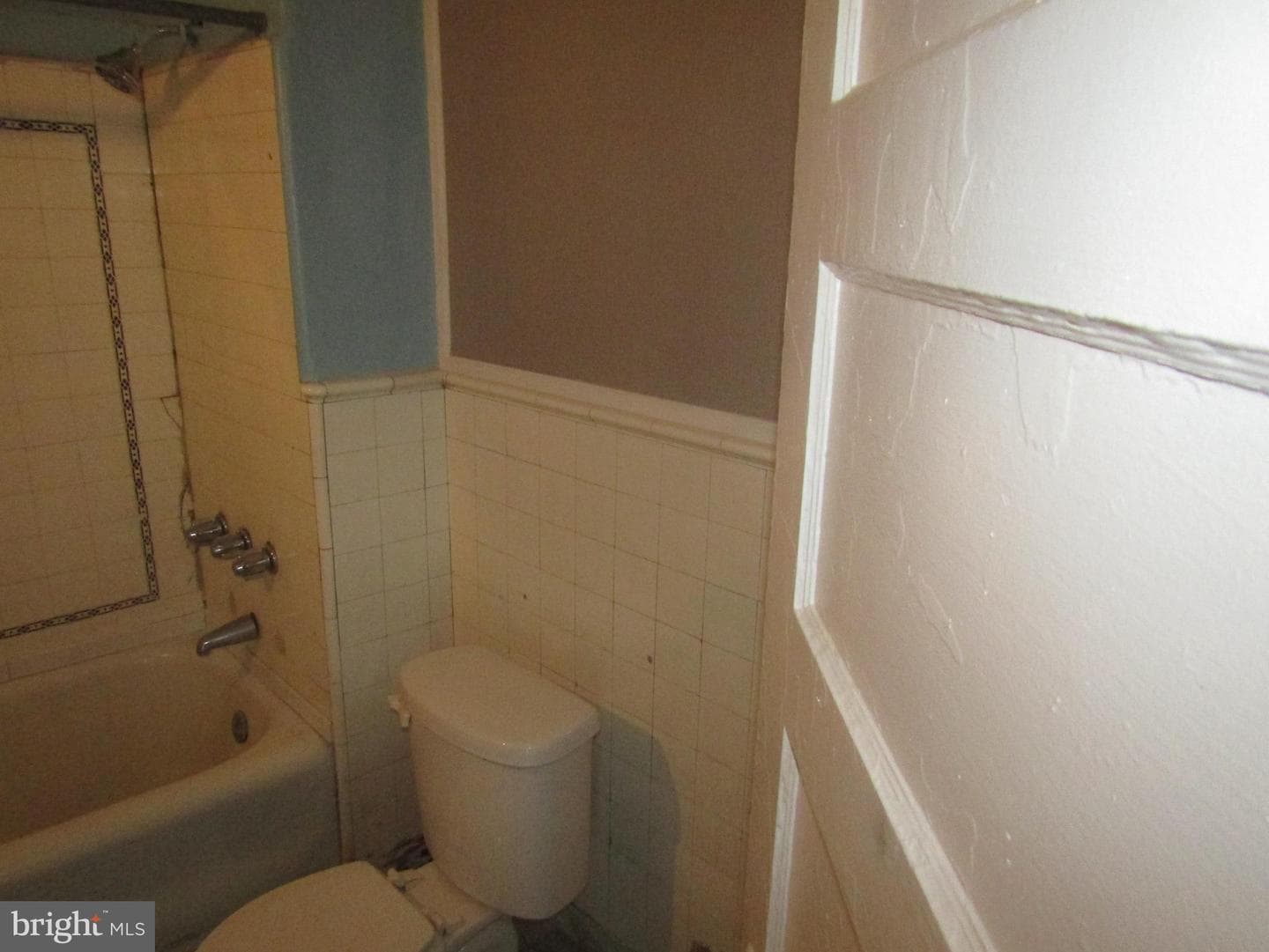 1827 W Rockland Street photo 16
