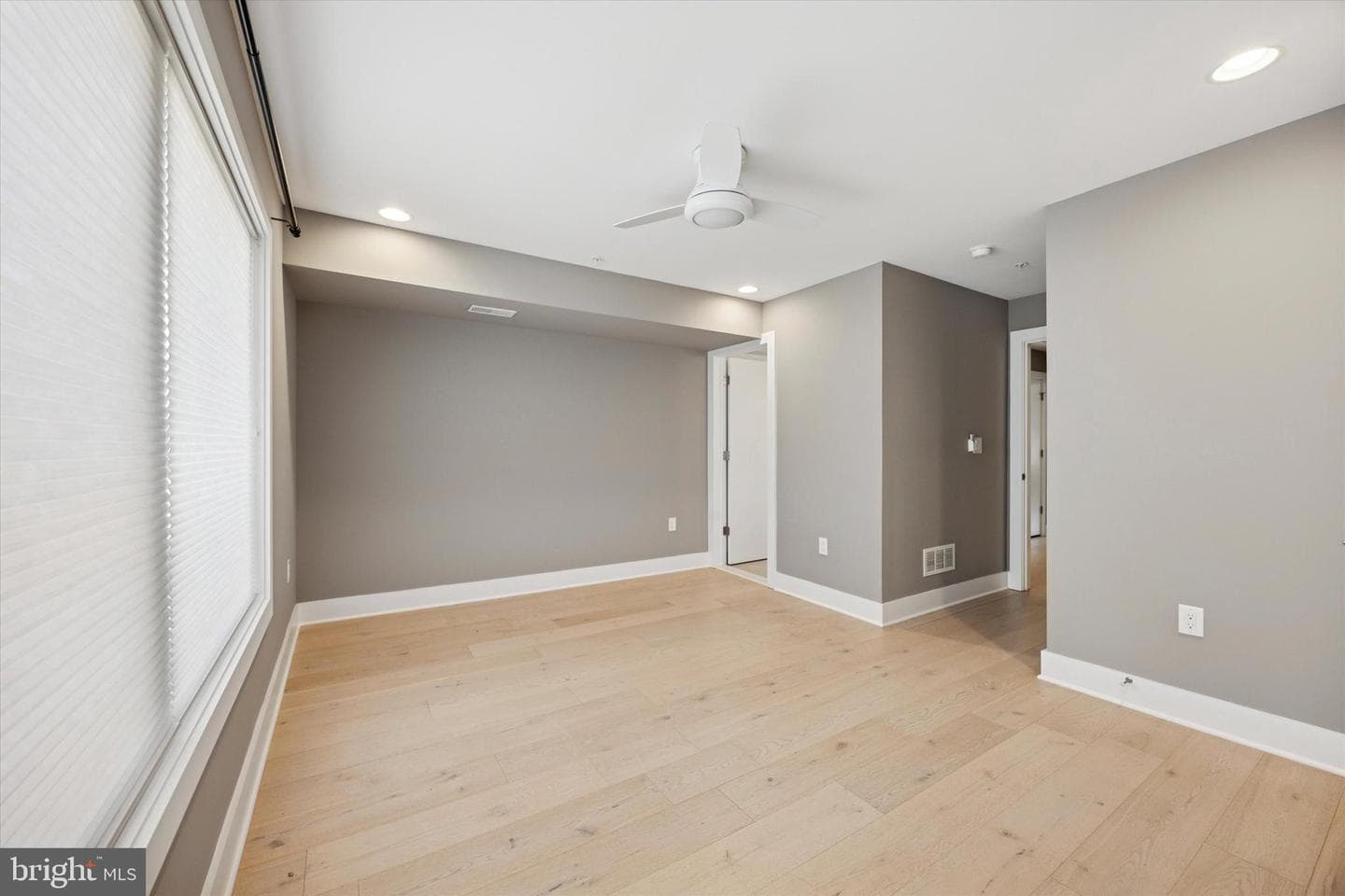 152 N Front Street photo 16