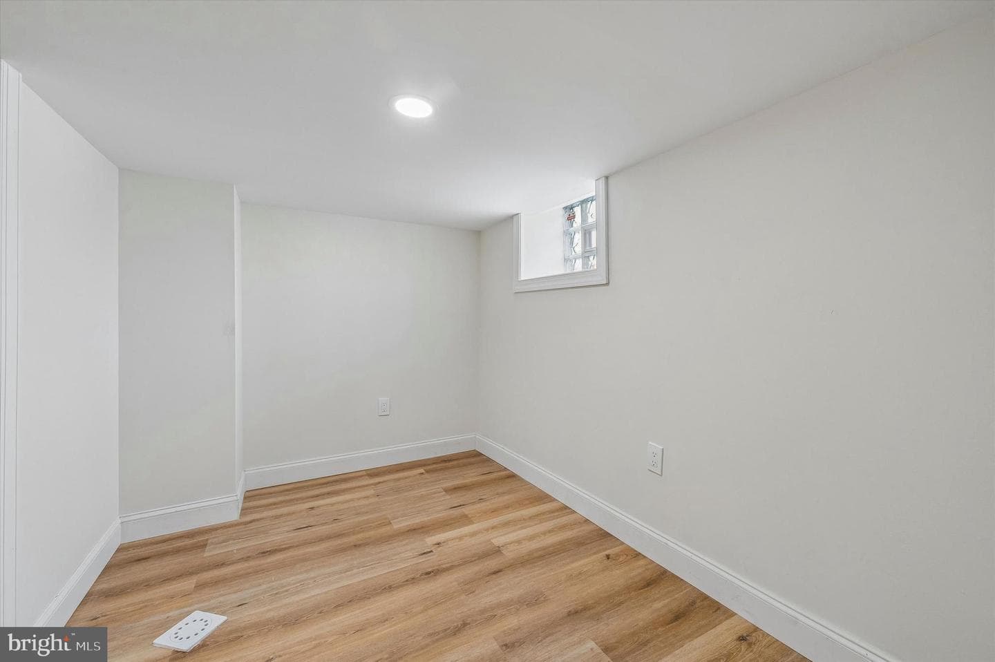 5612 Larchwood Avenue photo 10