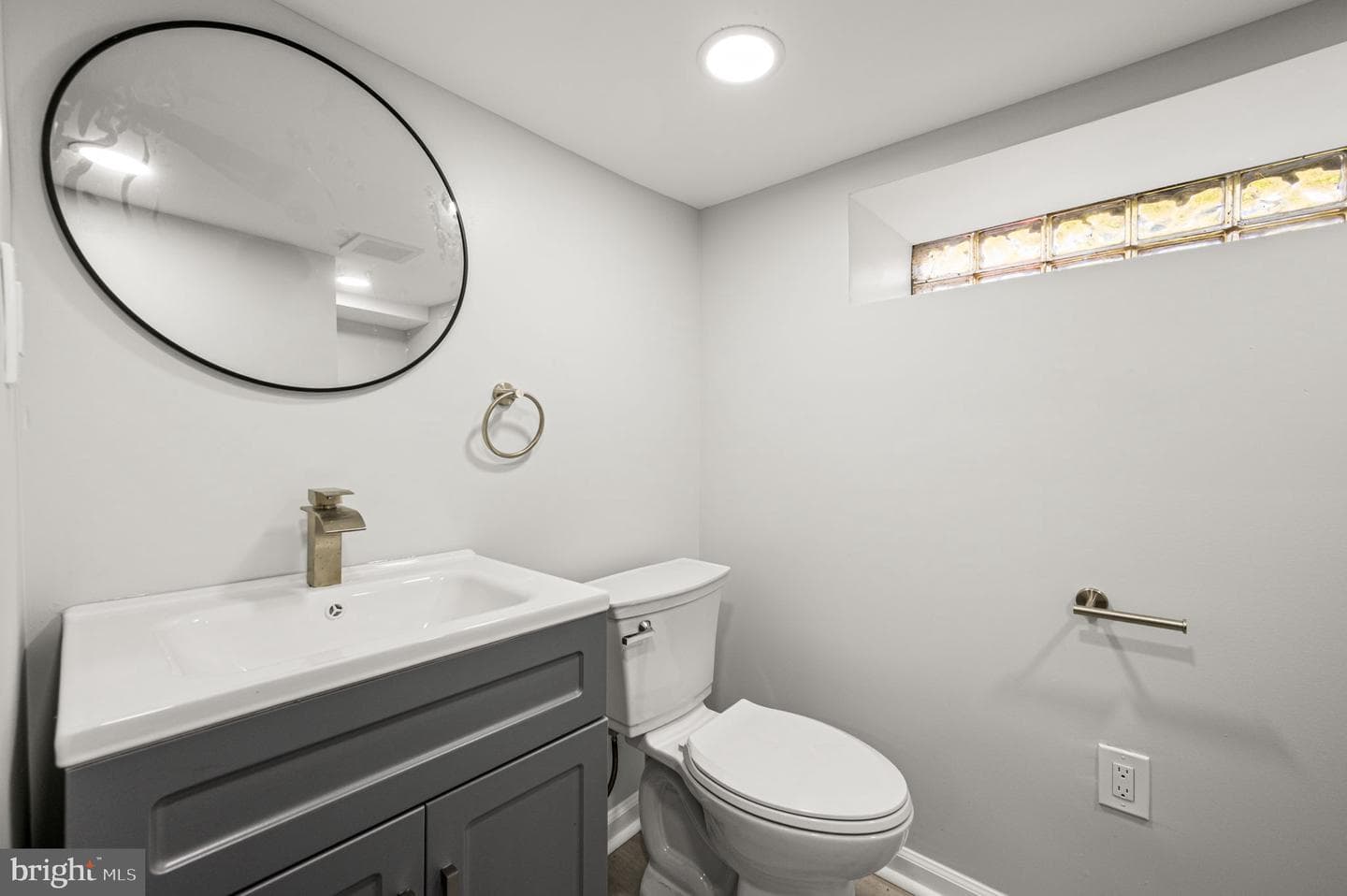 6478 Musgrave Street photo 19