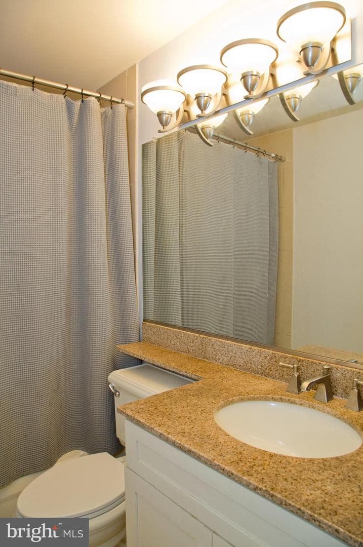 2429 Locust Street #411 photo 10